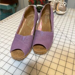 TOMS Women's Lavender Espadrille Peep Toe Shoes size 9
